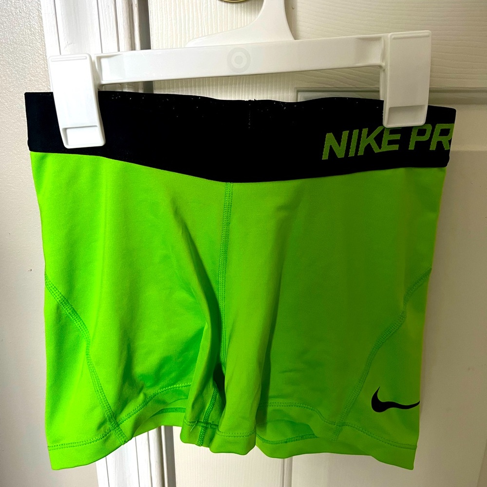 Womens Nike pros